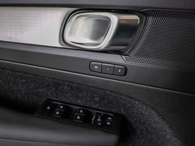 Volvo XC40 Momentum Pro 2WD Parkassistent-Paket Leder