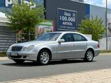 Mercedes-Benz E 200 * Rentner Fahrzeug* Scheckheftgepflegt* - Mercedes-Benz E 200 aus 2004