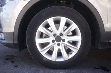 Volkswagen Tiguan - 5