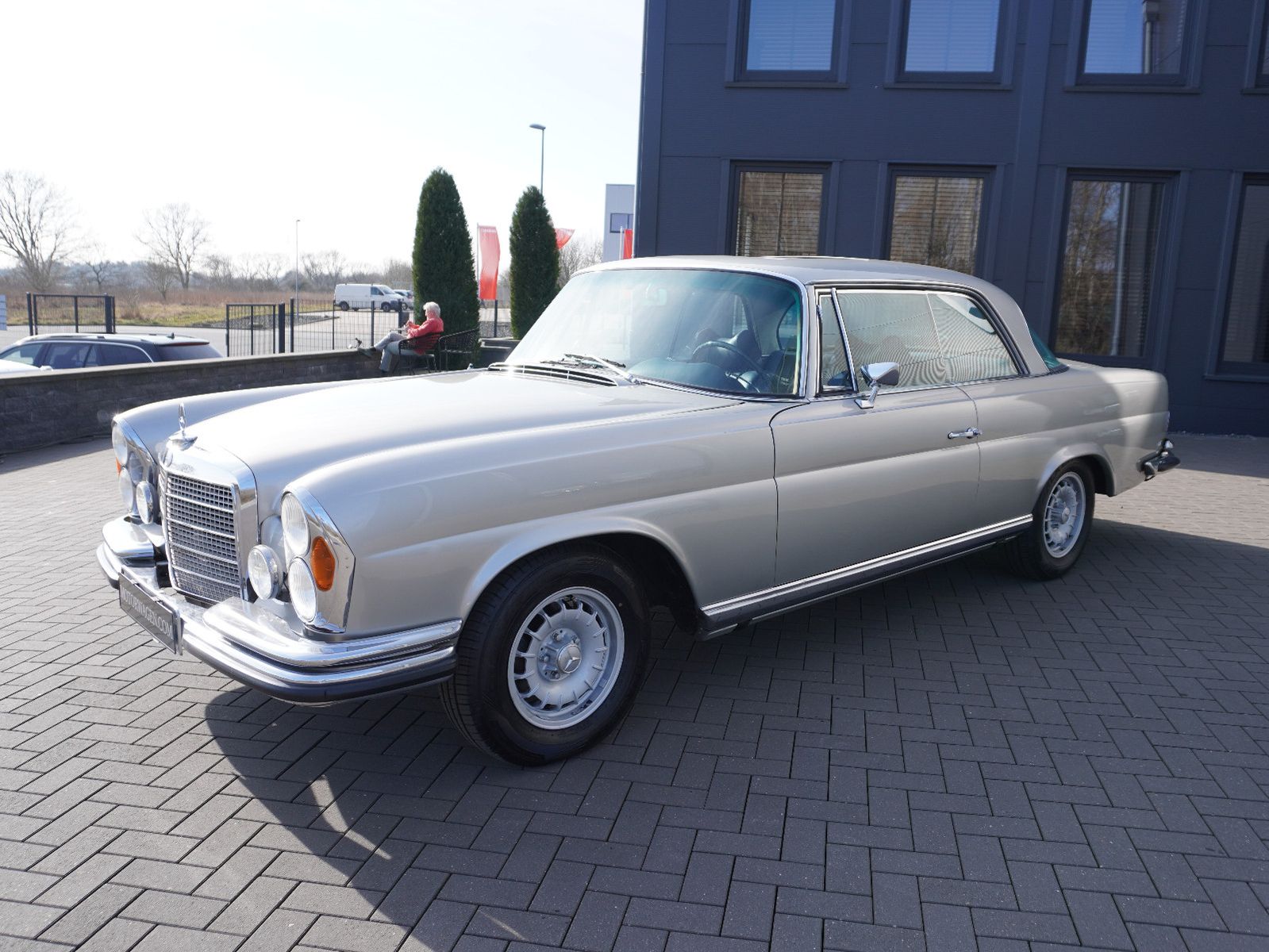Fahrzeugabbildung Mercedes-Benz 280 SE 3,5 Coupe  W 111