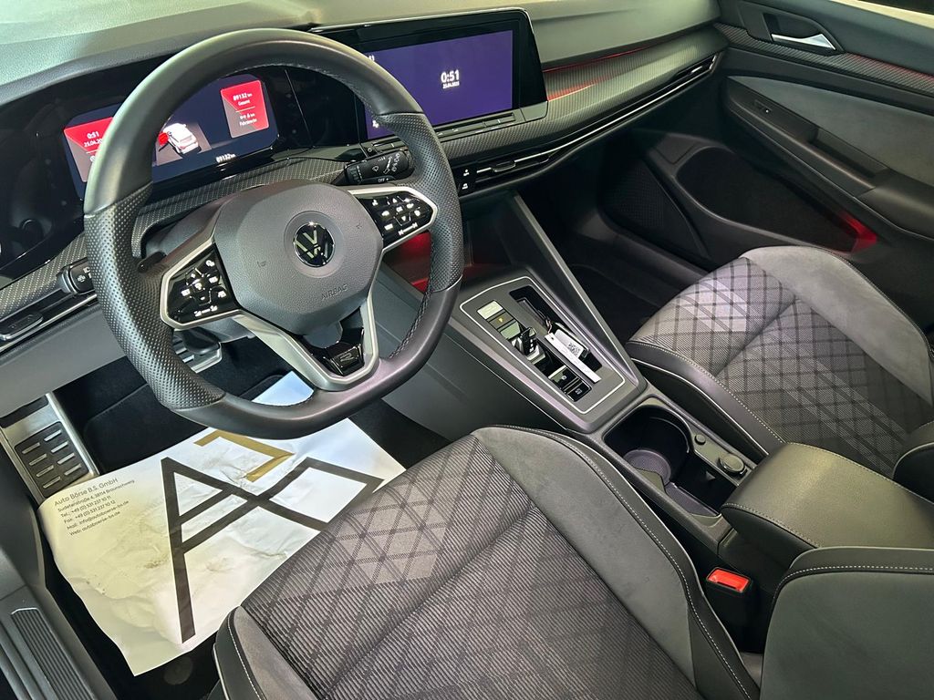 Volkswagen Golf VIII Var. DSG R Line*NAVI*PANO*SHZ*ViCo*LED