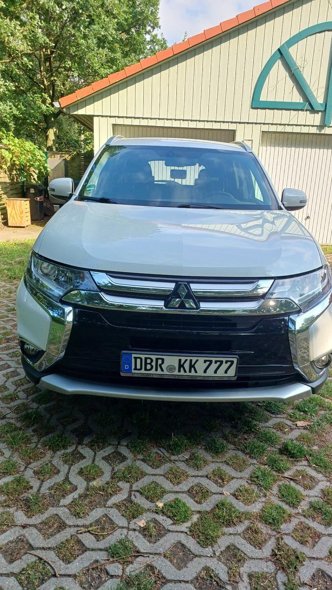 Mitsubishi Outlander 2.0 MIVEC Edition 100 ClearTec 2WD...