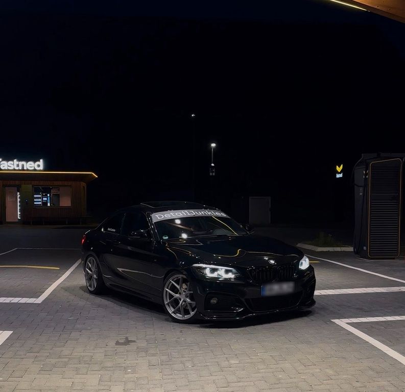 Image of BMW 220
