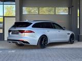 Jaguar XF Sportbrake R-Dynamic Black AWD D200 ° 3J Gara - Jaguar XF: R Dynamic Black