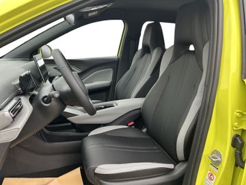 BYD Dolphin Surf Boost 43kWh KAMERA ACC ALU NAVI