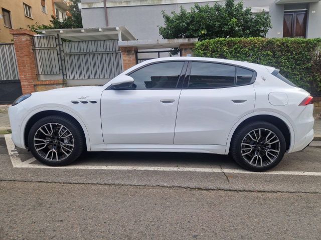 Otros Maserati Grecale 2.0 MHEV GT PrimaSerie