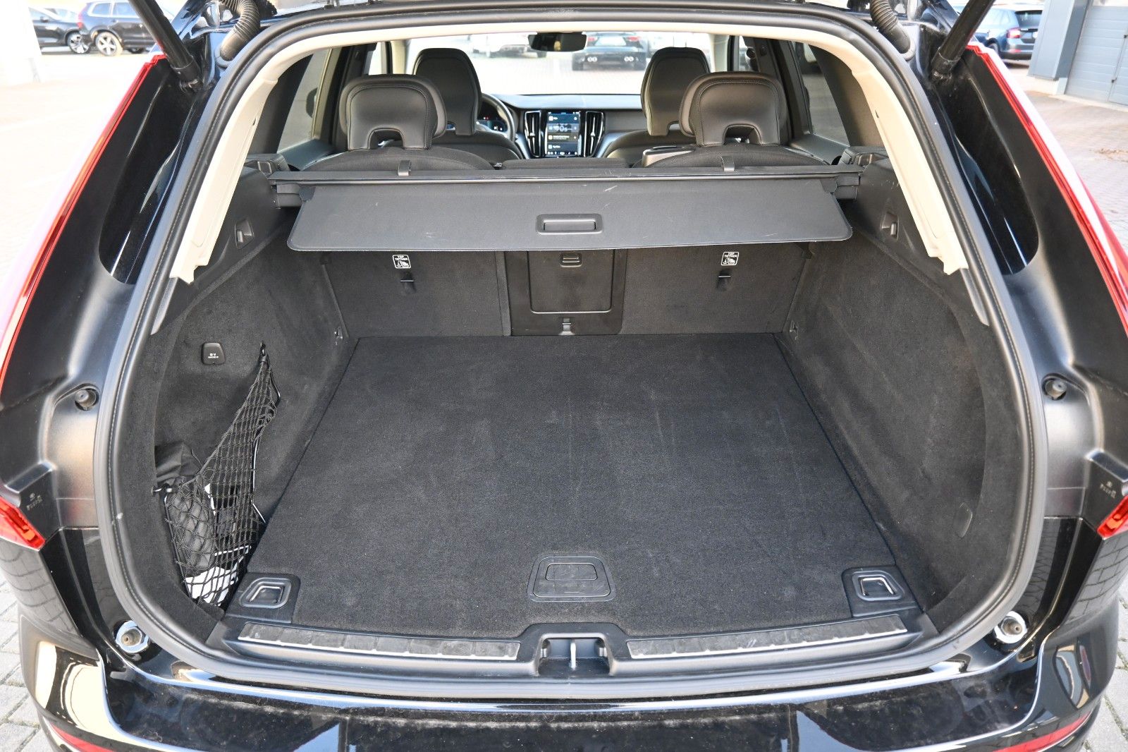 Fahrzeugabbildung Volvo XC60 B4 D  Momentum Pro*RFK*PANO*ACC