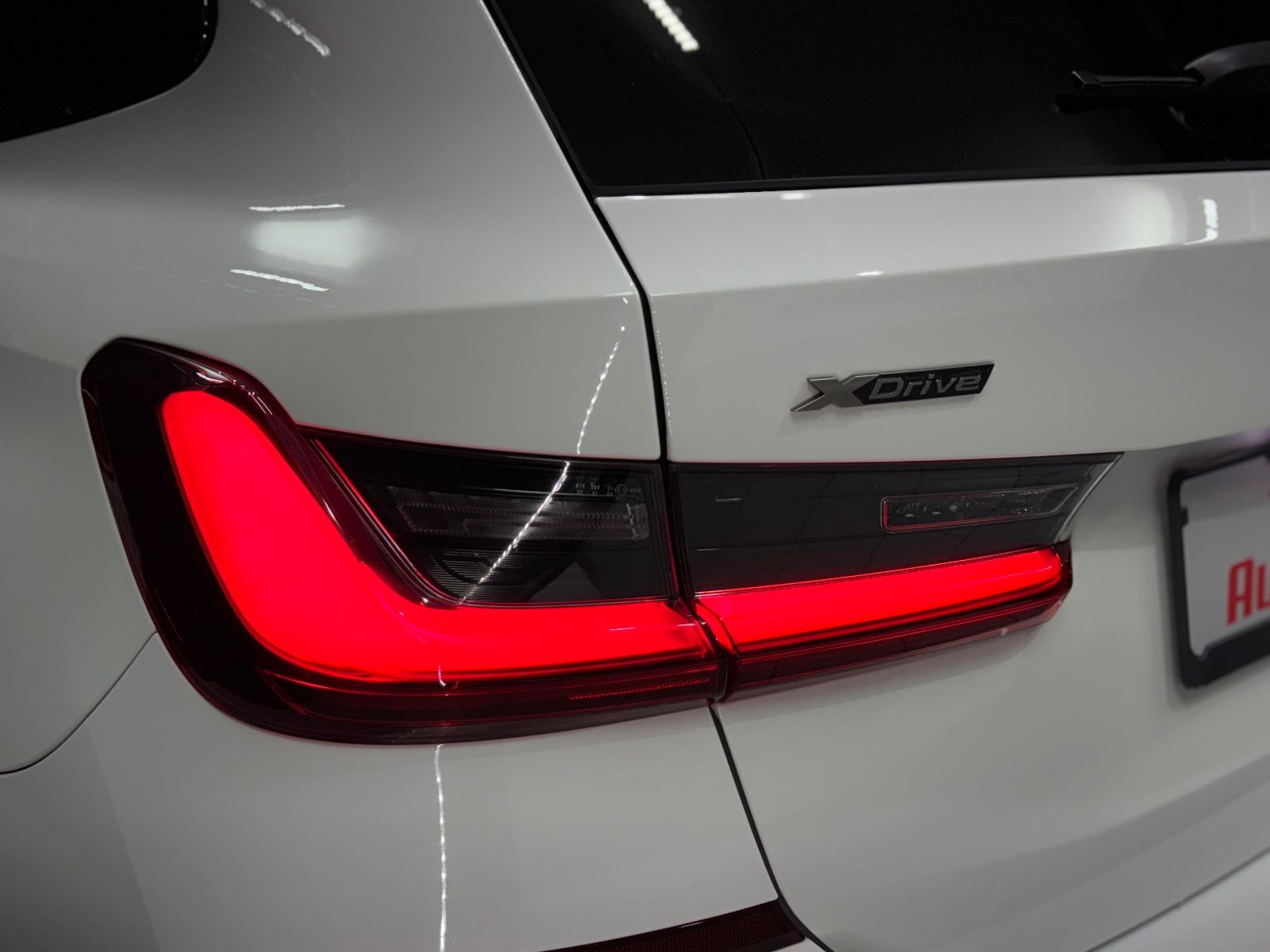 Fahrzeugabbildung BMW M340i xDrive Touring|LASER|NAVI|PANORAMA|ACC|AHK