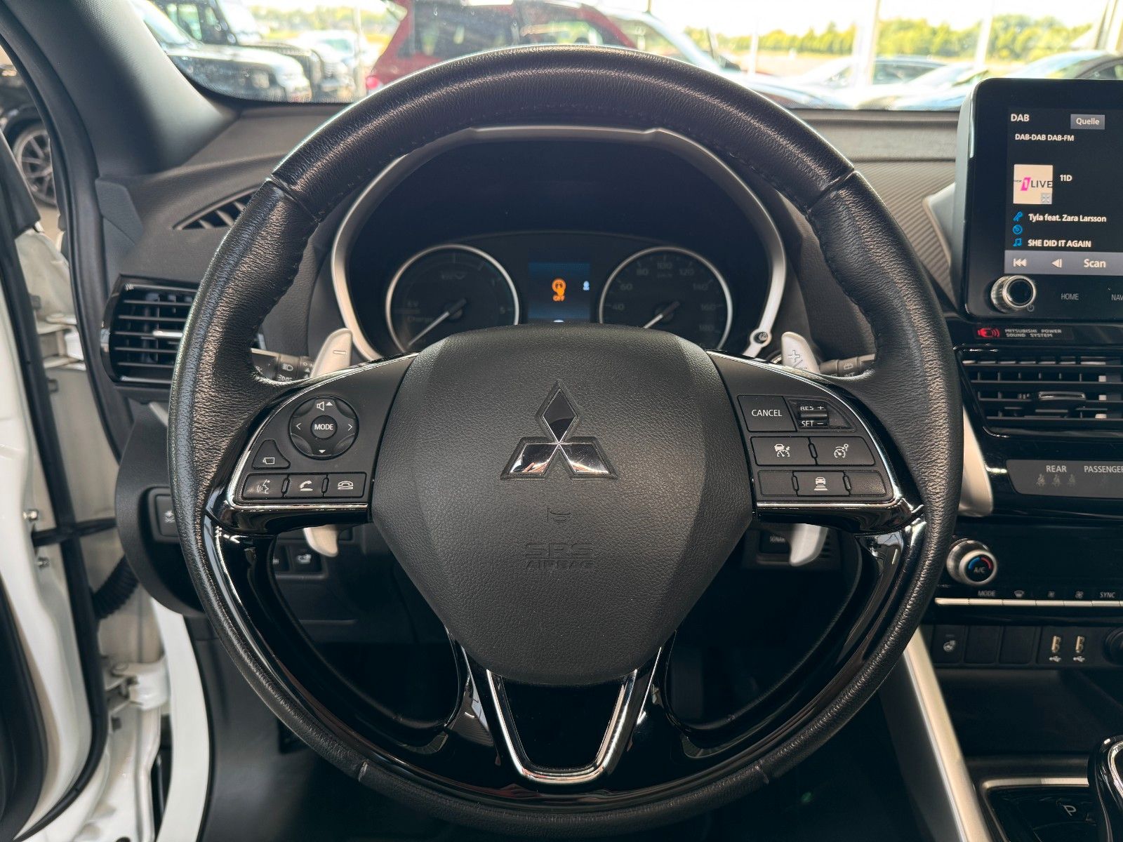 Fahrzeugabbildung Mitsubishi Eclipse Cross 2.4 PHEV Plus Select Black 4WD