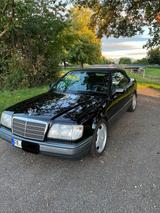 Mercedes-Benz E220 Cabrio Final Edition W124 - Mercedes-Benz E 220: W124