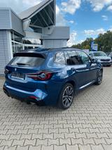 BMW X3 xDrive20d Aut. Laser*Pano*AHK*Leder*20 - BMW X3 mit Diesel-Antrieb: Blau
