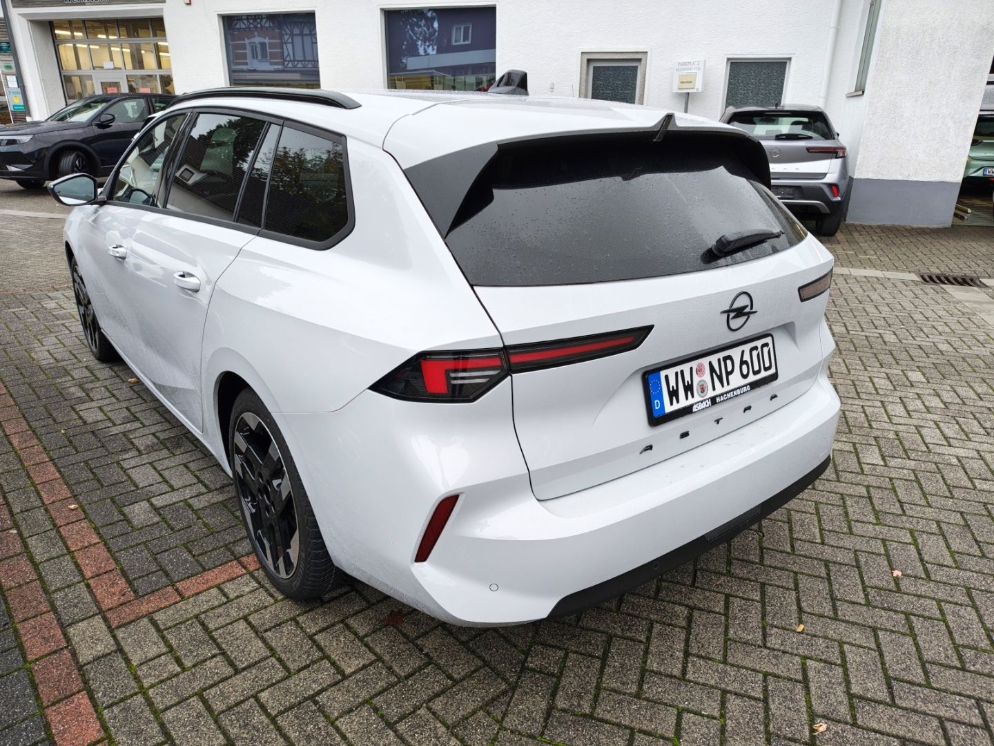 Opel Astra Sports Tourer Electric imagem 3