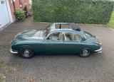 Jaguar MK II Modell 340 mit großem Faltdach