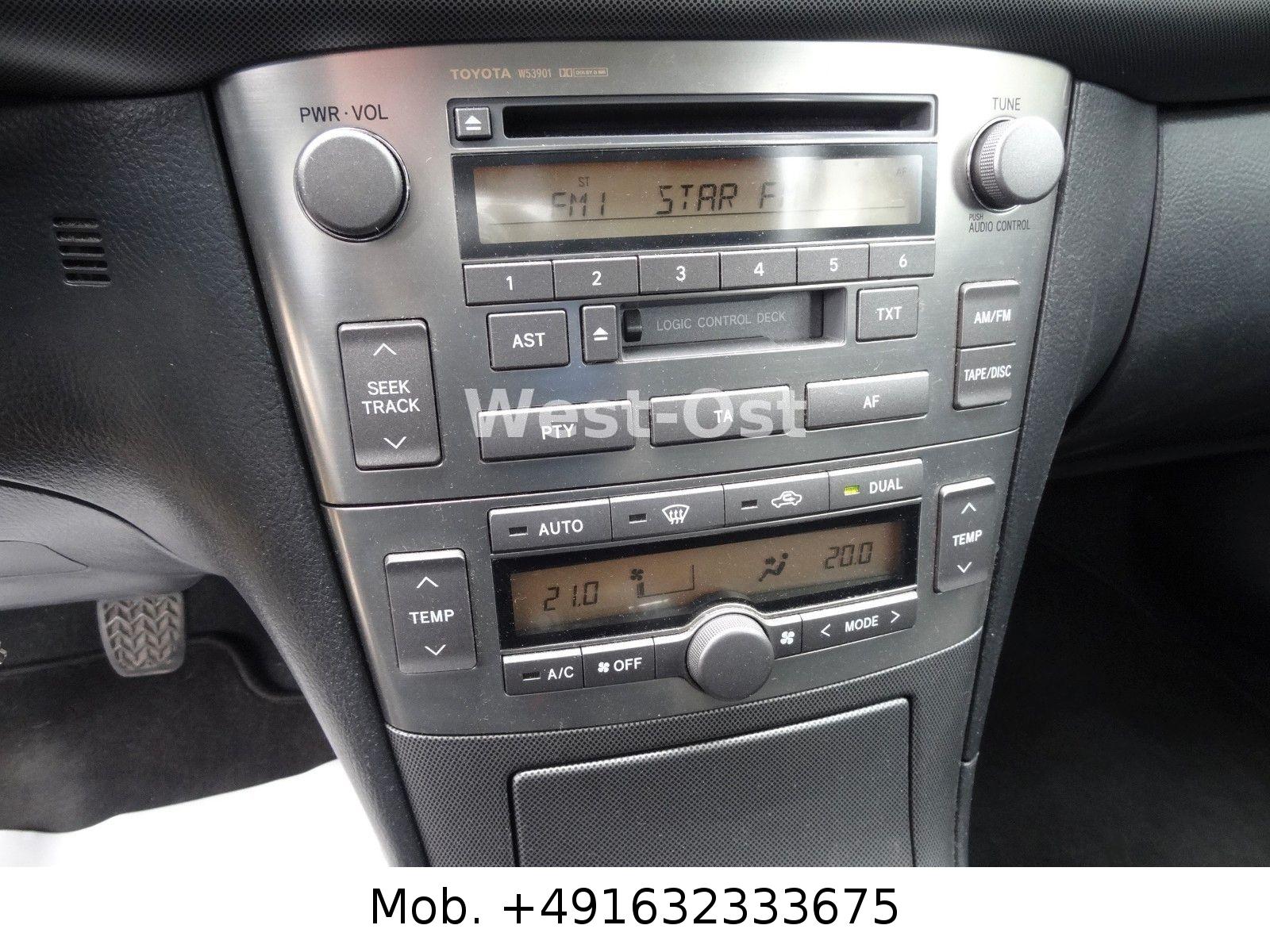 Toyota Avensis 2004 — photo 12