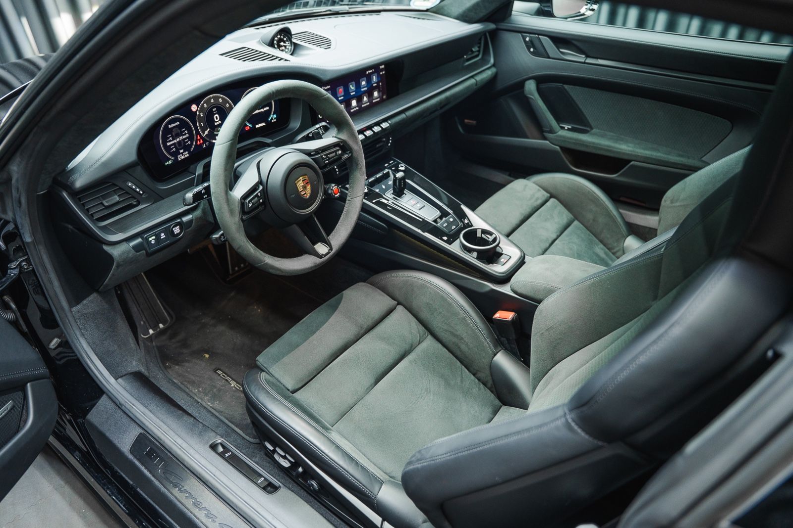 Fahrzeugabbildung Porsche 992 Carrera 4 GTS Coupé LED*Lift*BOSE*Sportsitze