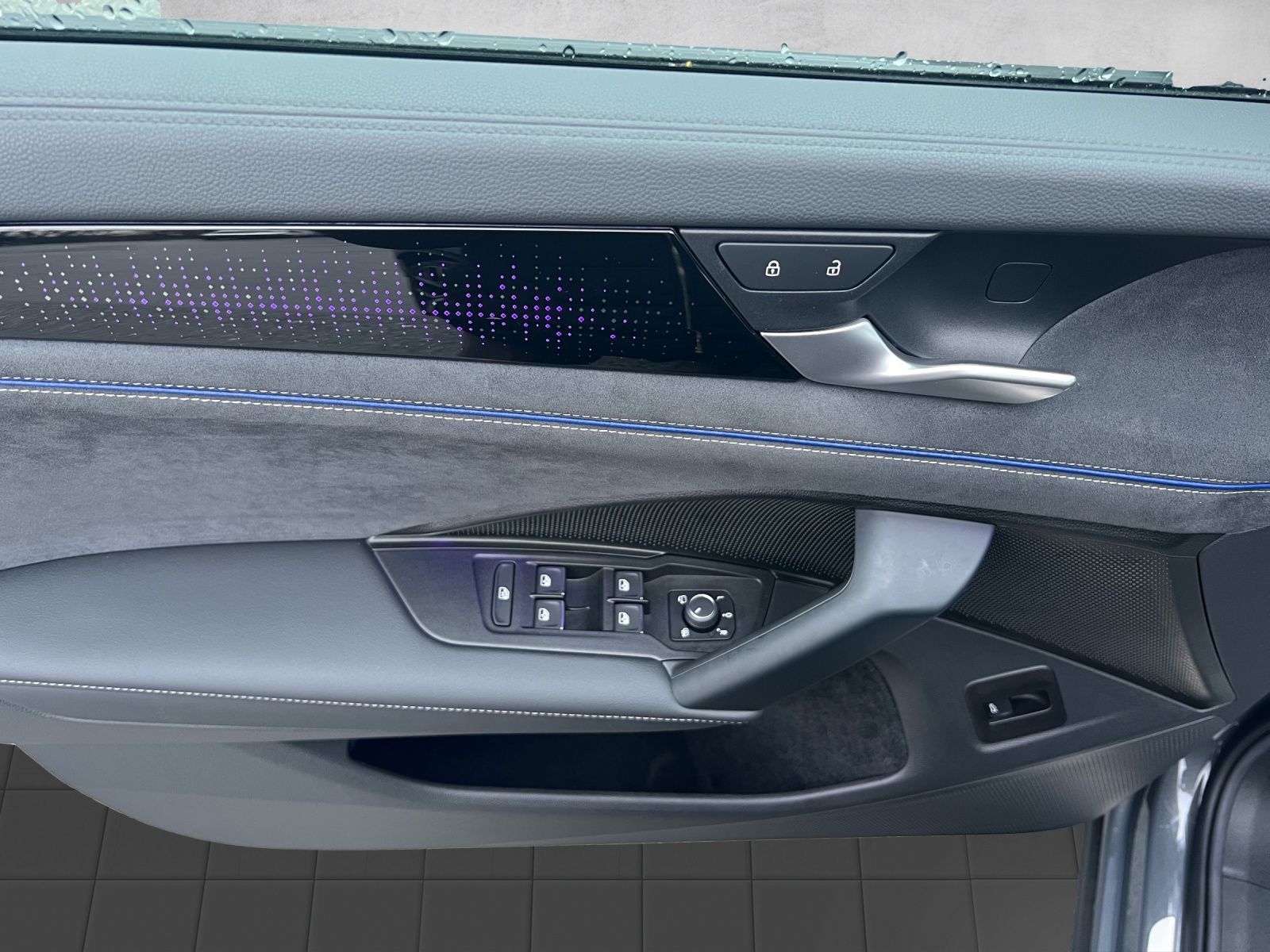 Tayron R-Line 2.0 TDI 4M DSG LED*Pano*AHK