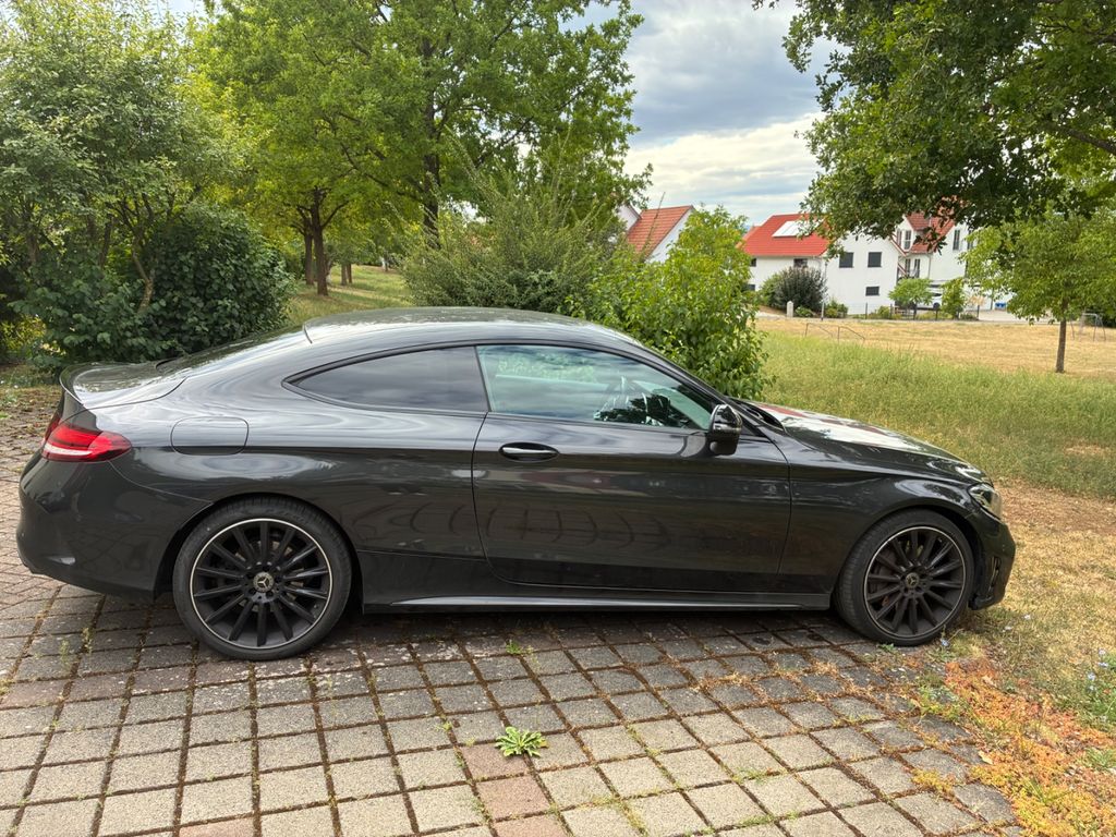 Image of Mercedes-Benz C 300