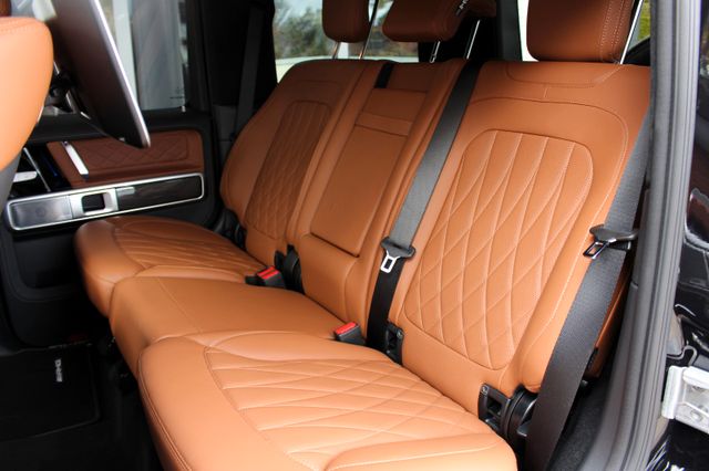 Mercedes-Benz G63 AMG/ NIGHT/ TV/ MANUFAKTUR/ STANDHZG./ AHK Mercedes-Benz G63 AMG/ NIGHT/ TV/ MANUFAKTUR/ STANDHZG./ AHK