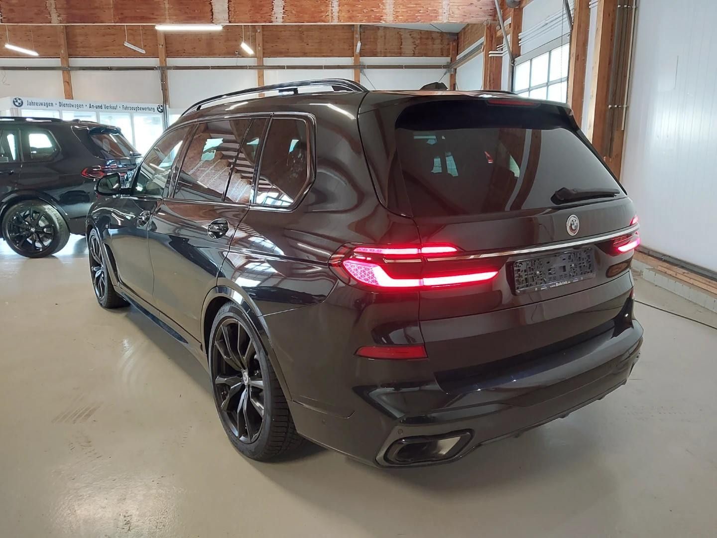 Fahrzeugabbildung BMW X7 xDrive 40 d M Sport PRO|SKY-LOUNGE|7-SITZE|