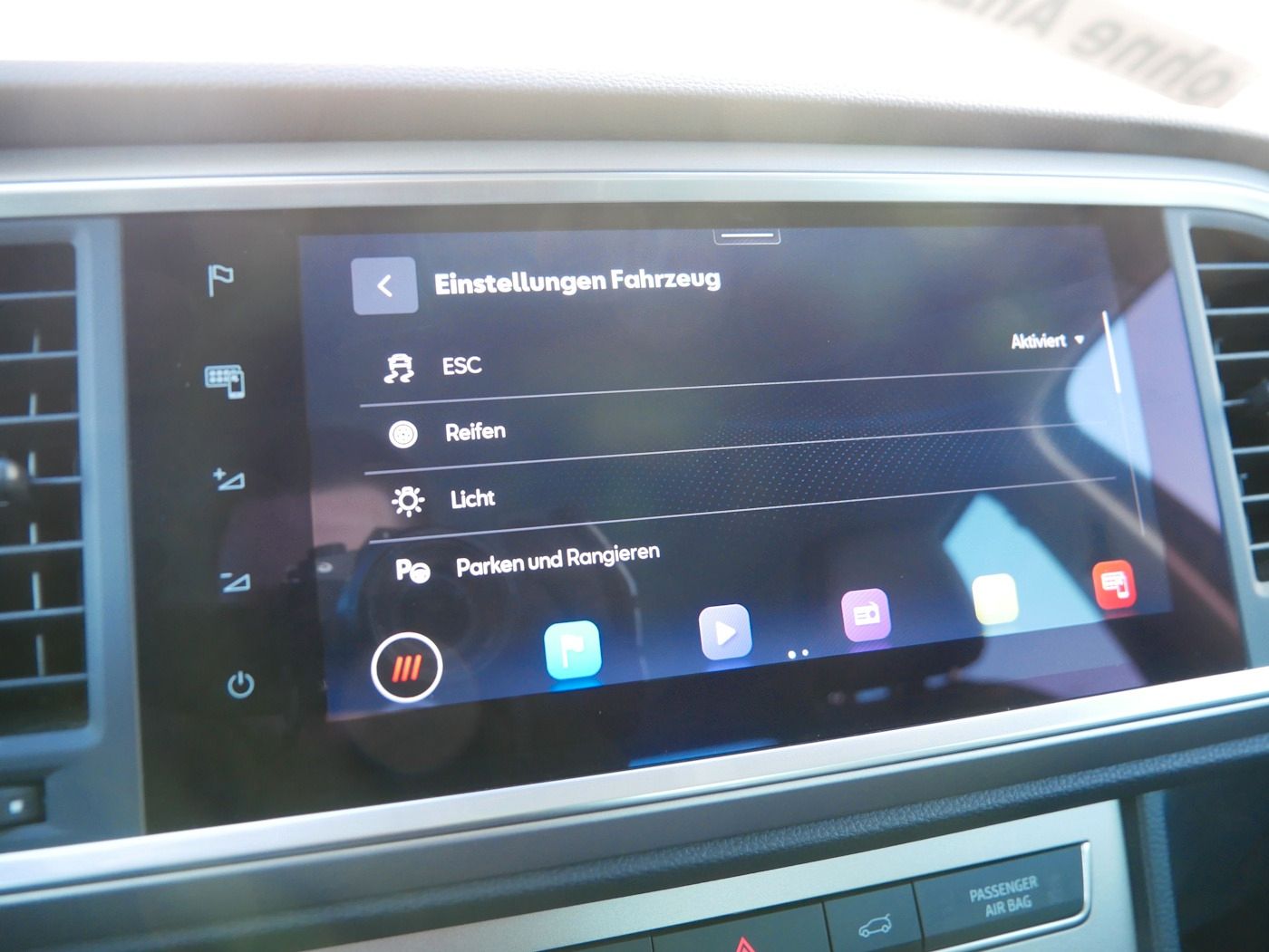 Fahrzeugabbildung SEAT Ateca 2.0 TDI Xperience AHK DSG Kamera ACC LED