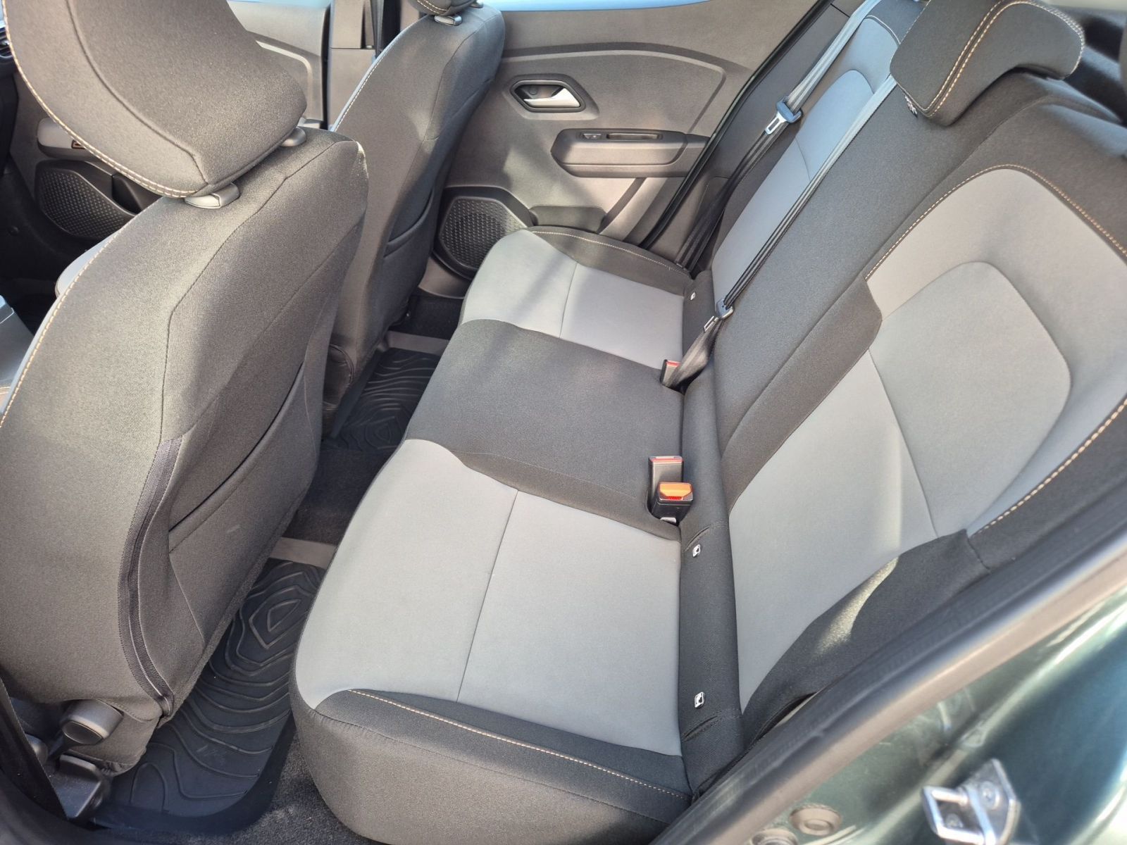 Fahrzeugabbildung Dacia Sandero III Stepway 1.0 TCE 100 LPG Extreme+