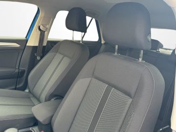 Volkswagen T-Roc - 9