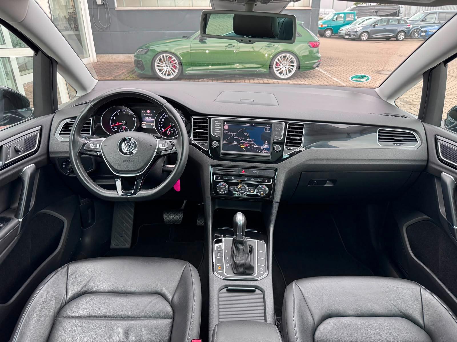 Volkswagen Golf Sportsvan VII Highline Kamera, Pano, Navi