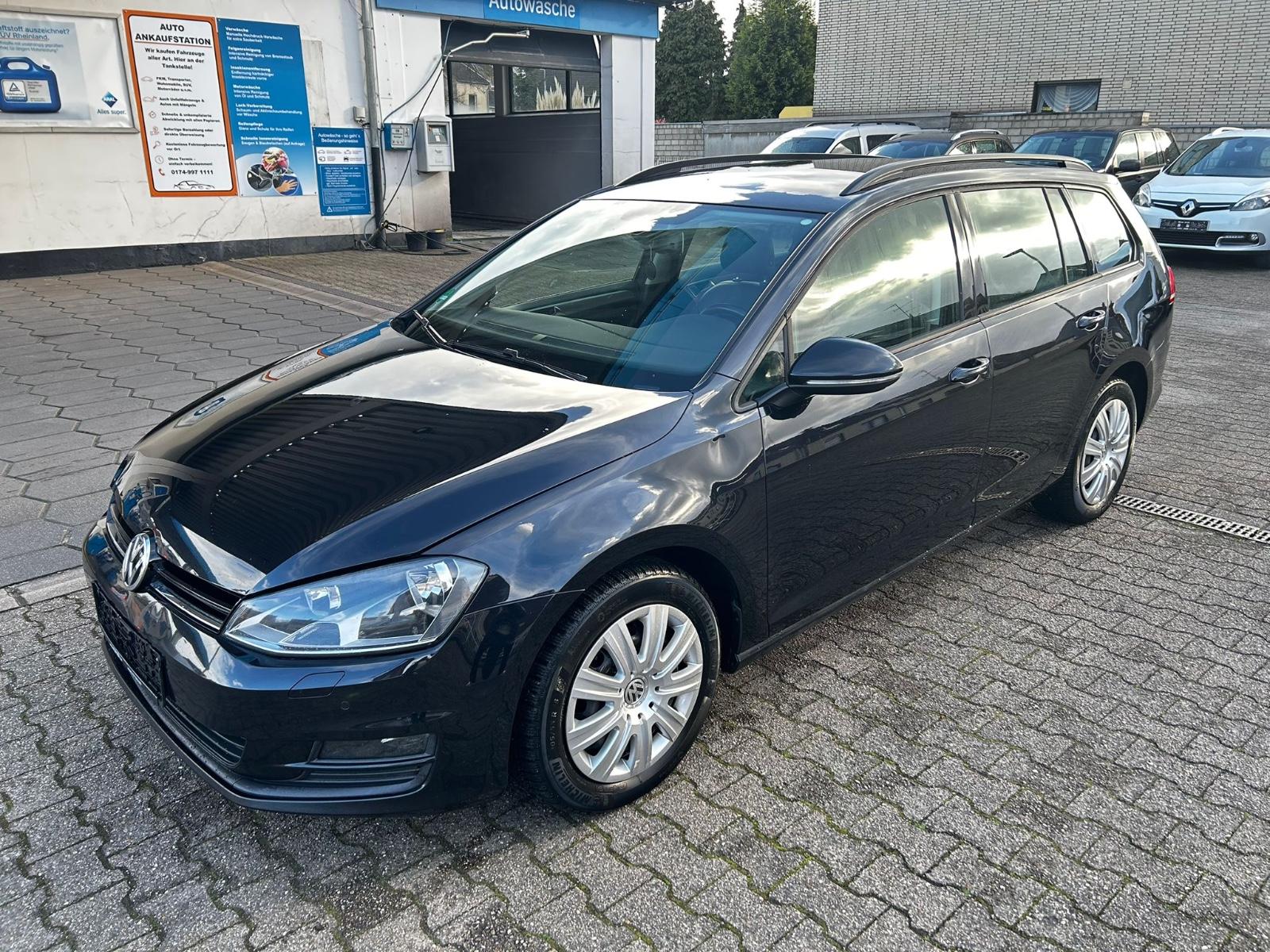 Volkswagen Golf VII Variant BMT NAVI MASSAGE PDC KAMERA