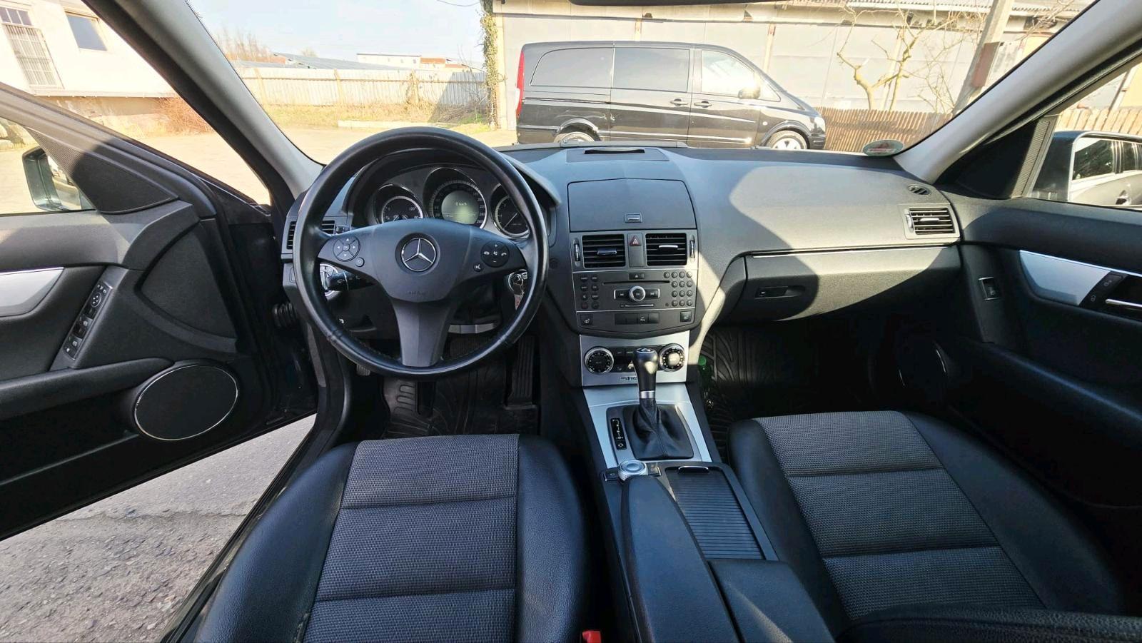 Mercedes-Benz C250 2010 — photo 6