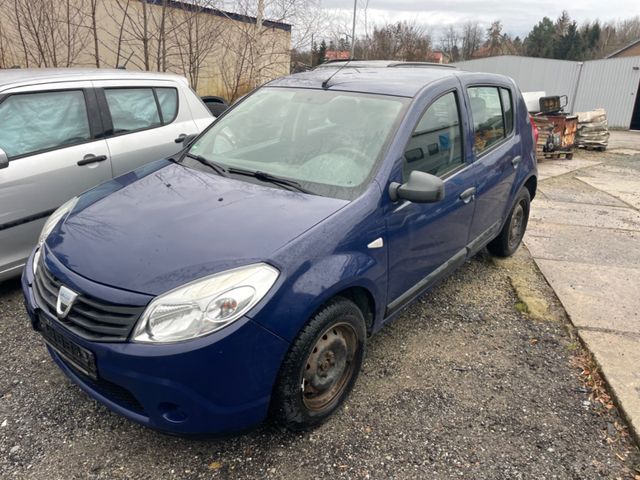 Dacia Sandero Ambiance 1,4i mit Klima