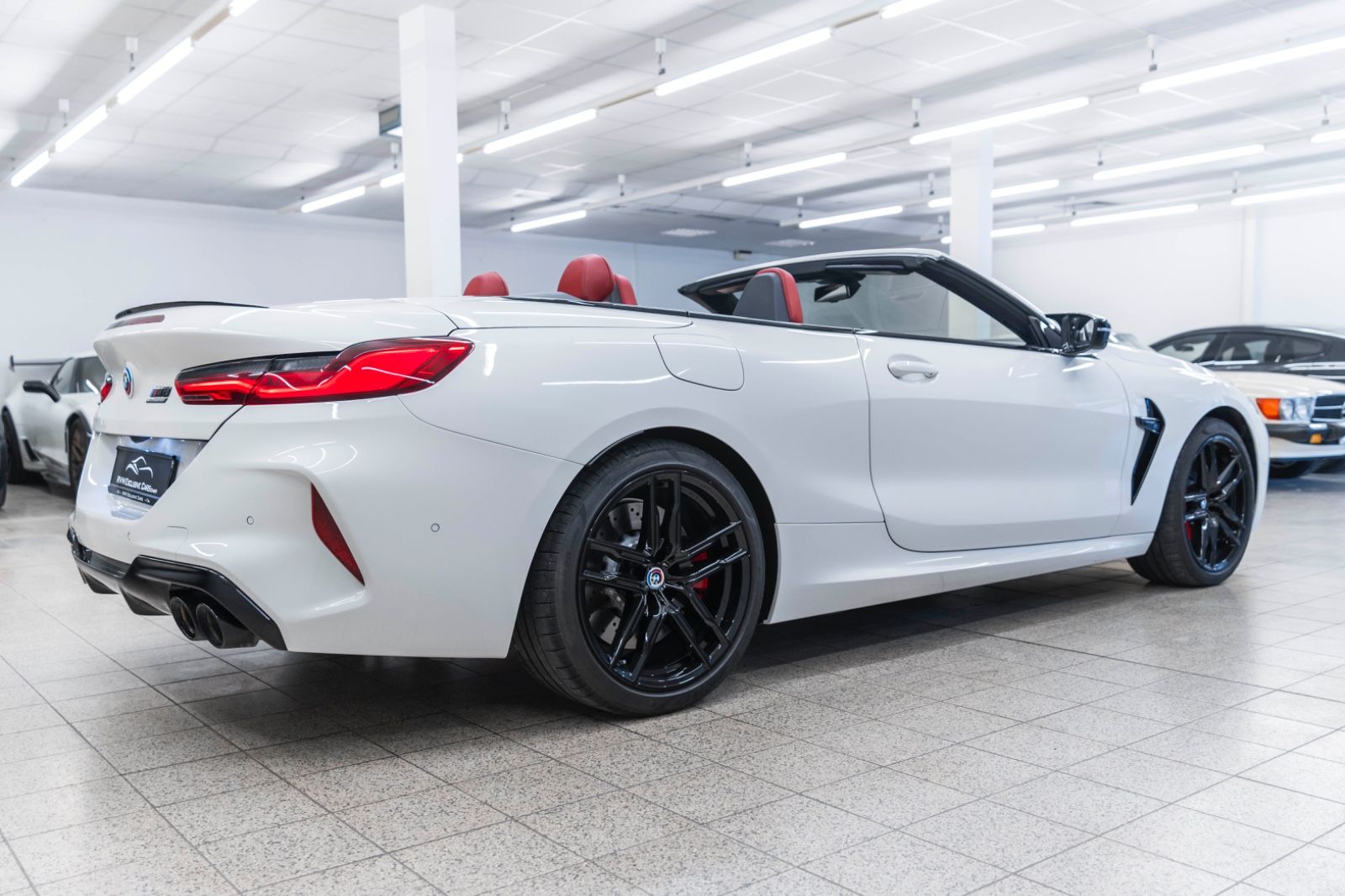 Fahrzeugabbildung BMW M8 Cabrio Competition LASER B&W ACC 3D SOFTCLOSE