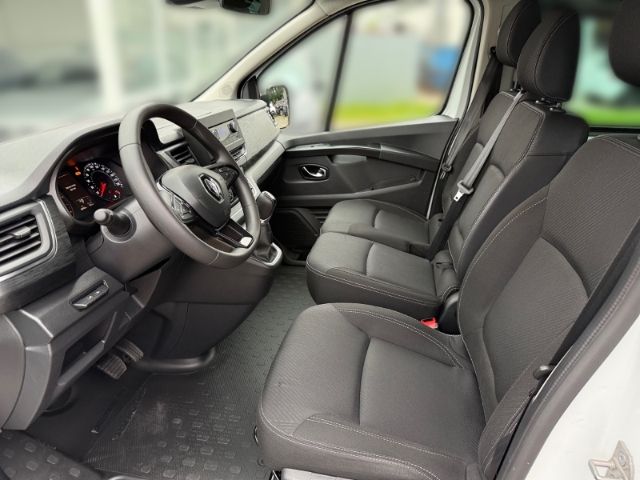 Fahrzeugabbildung Renault Trafic Combi L1H1 Life 2.0 BLUE dCi 150 +RADIO+P