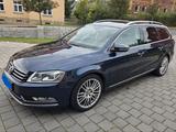 Volkswagen Passat 2.0 TDI DSG 4Motion Panorama Leder 125kW 