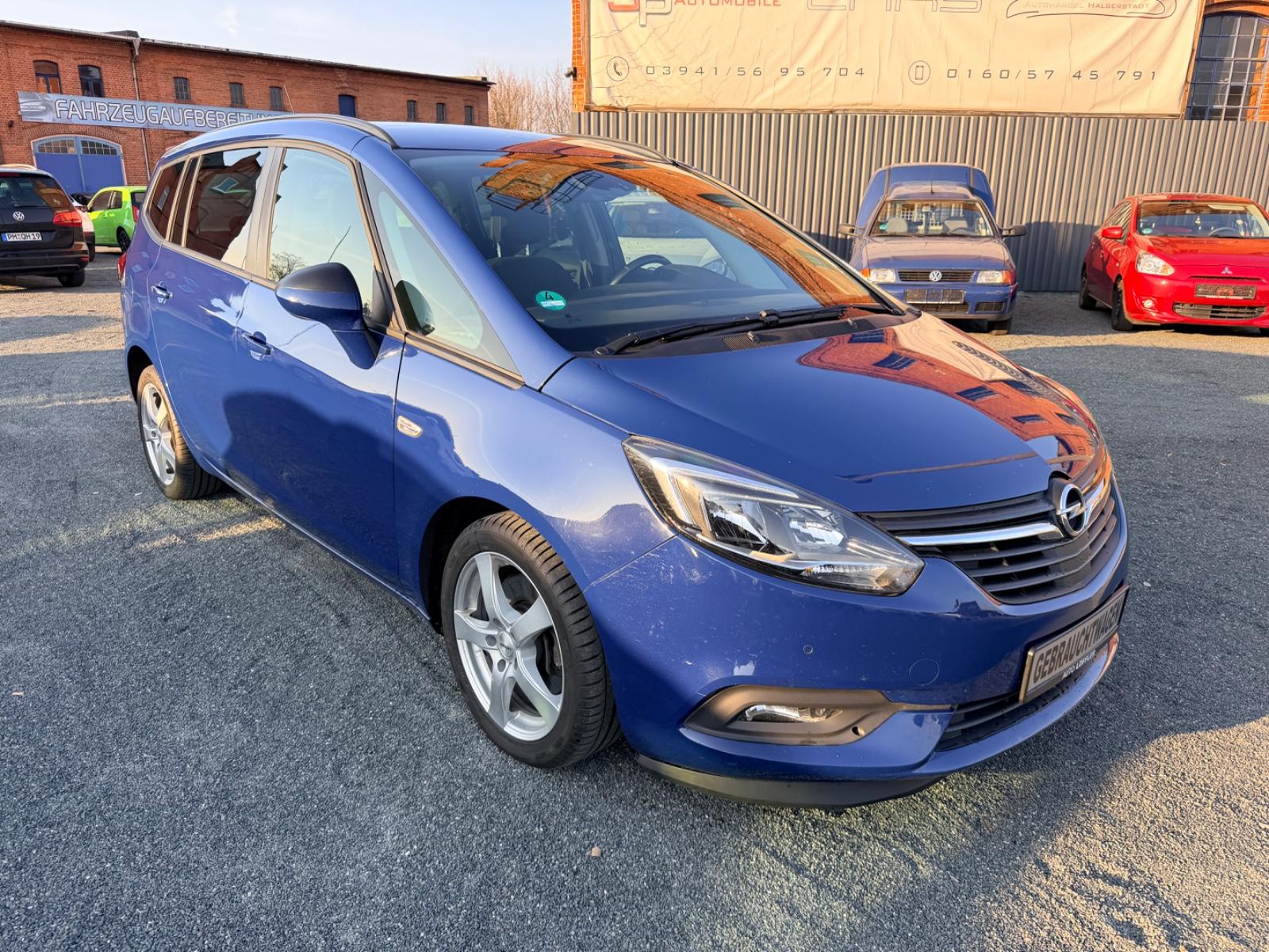 Opel Zafira C Edition 2.0 CDTI / Navi / AHK / PDC