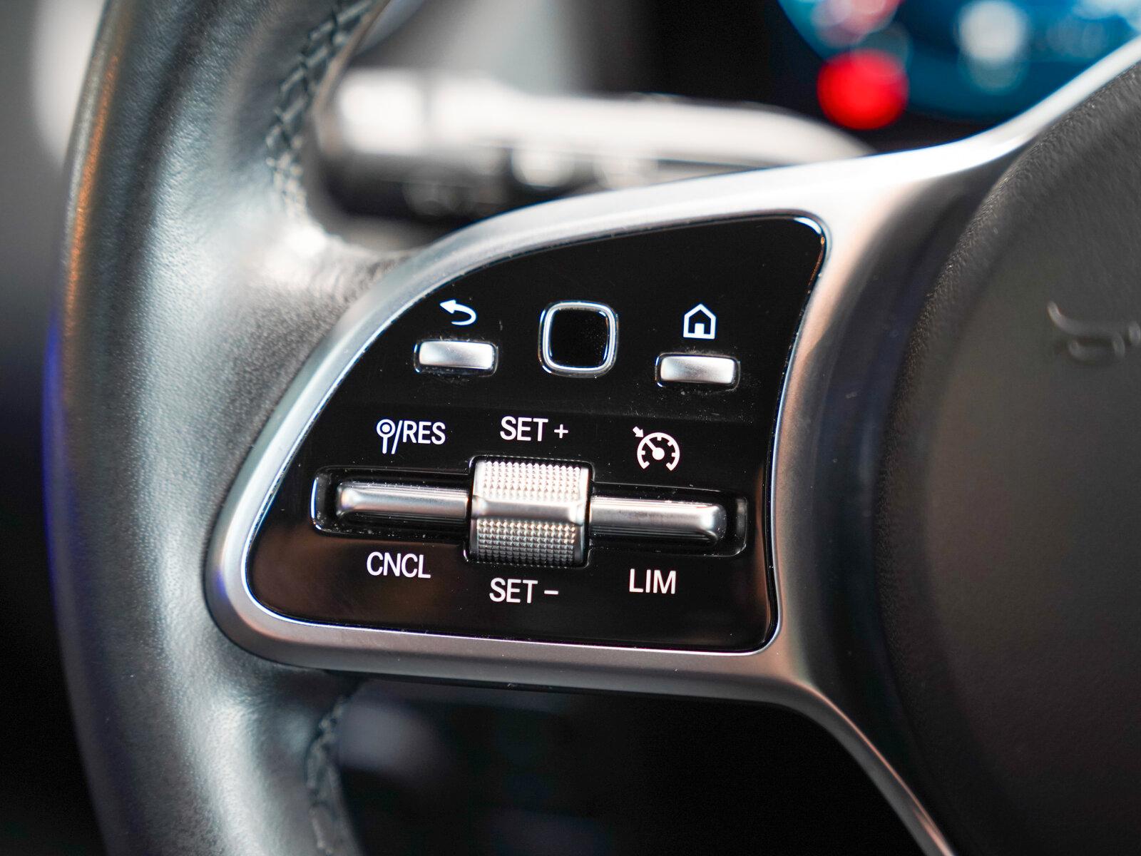 Mercedes-Benz GLA 4M Progressive MULTIBEAM AHK Standheizun, миниатюра 17