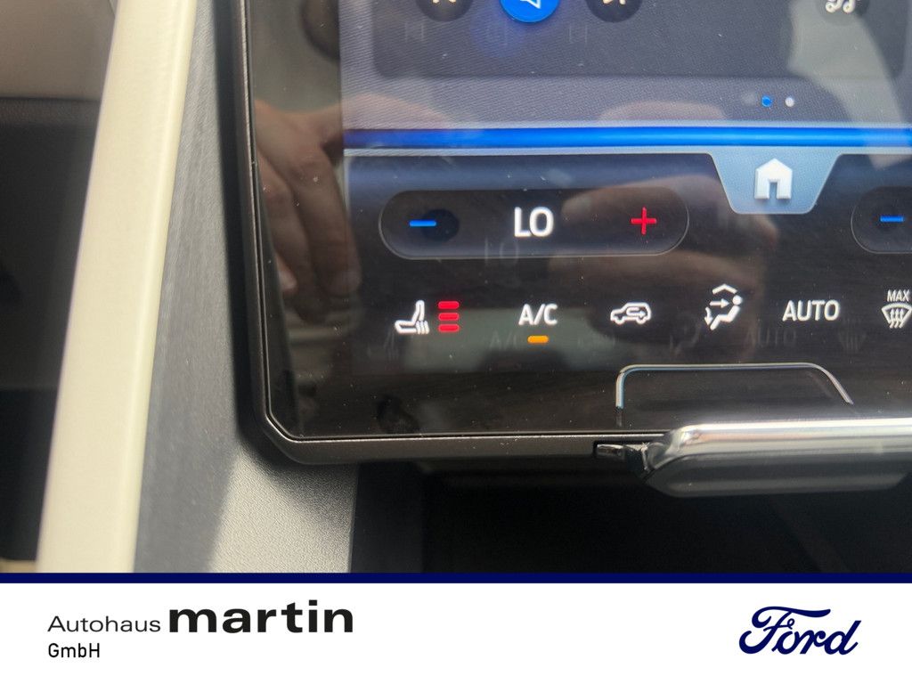 Fahrzeugabbildung Ford Capri Premium Extended Range ACC HUD MATRIX-LED