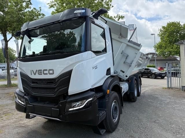Fahrzeugabbildung Iveco X-Way AD300X54Z HR OFF Dreiseitenkipper