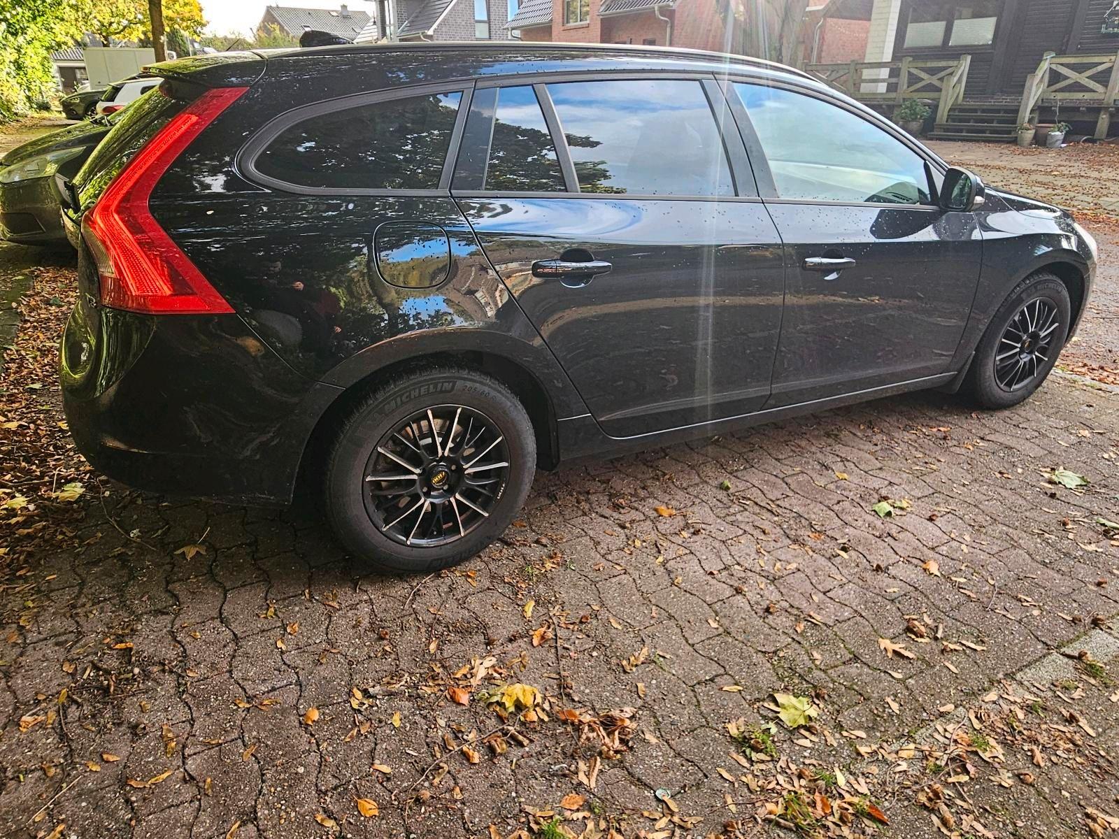 Volvo V60, 2011