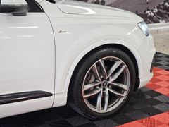 Fahrzeugabbildung Audi Q7 3.0 TDI quattro *S-LINE* (PANO/360°/LED/HUD/
