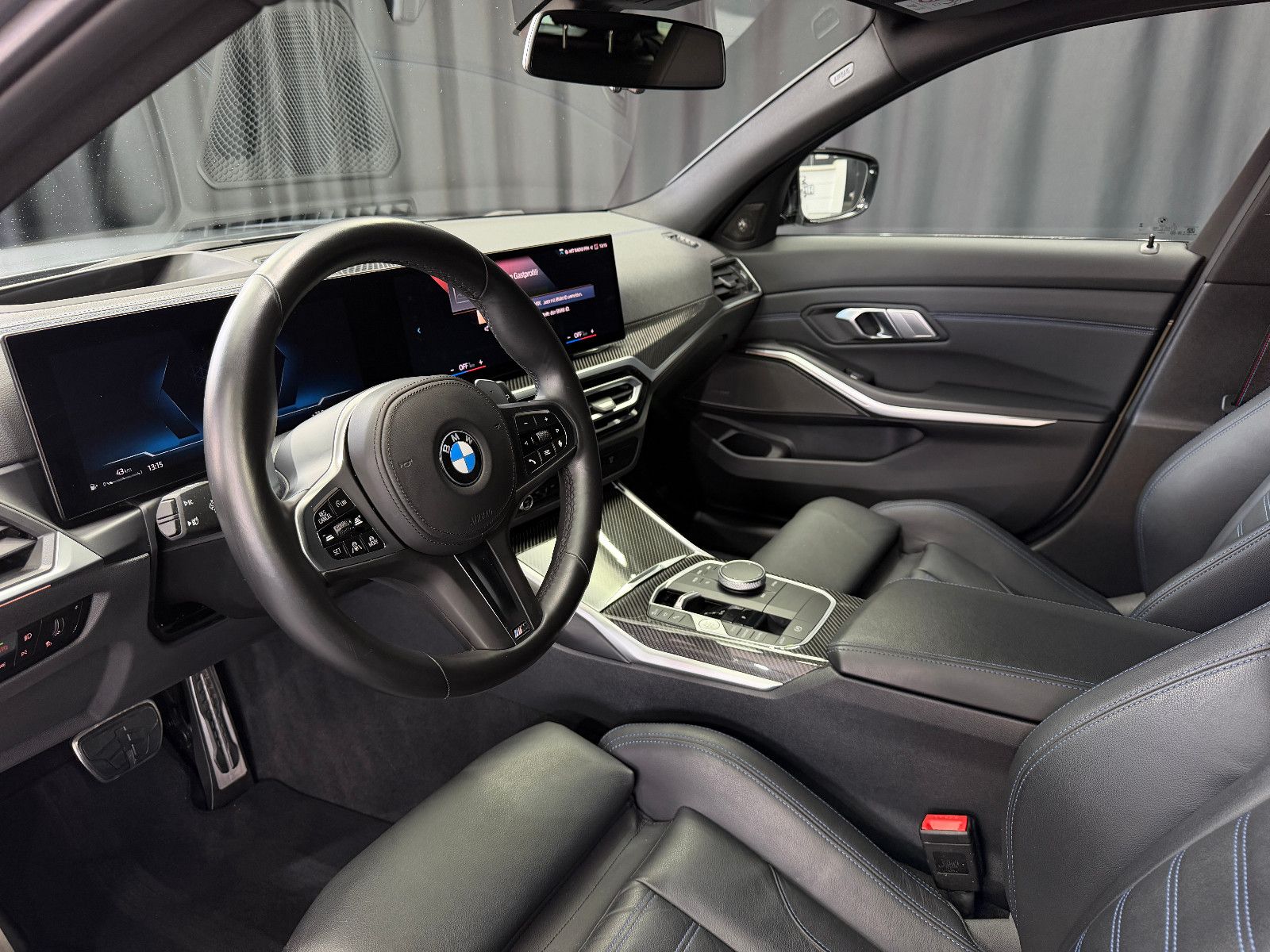 Fahrzeugabbildung BMW M340i Touring xDrive|M-SITZE|360°KAMERA|AHK|VOLL