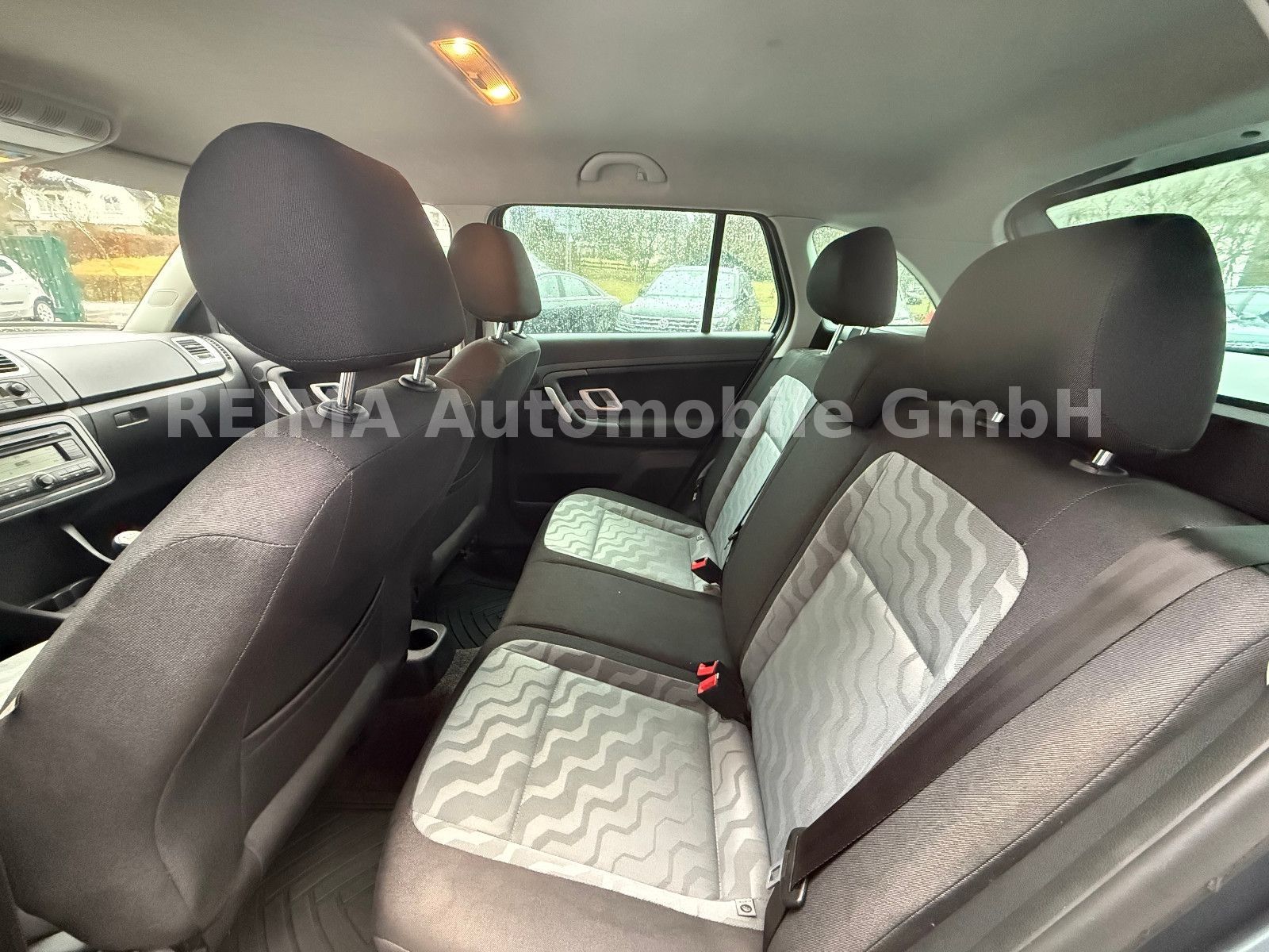 Fahrzeugabbildung SKODA Fabia Kombi, Klimaautomatik, TÜV bis 07.2027
