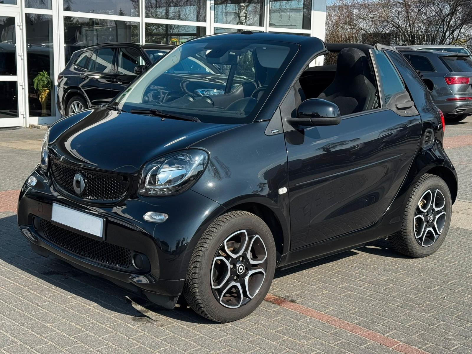 Smart ForTwo fortwo Cabrio 1.0 71PS AT*NAVI*LED*KLIMA