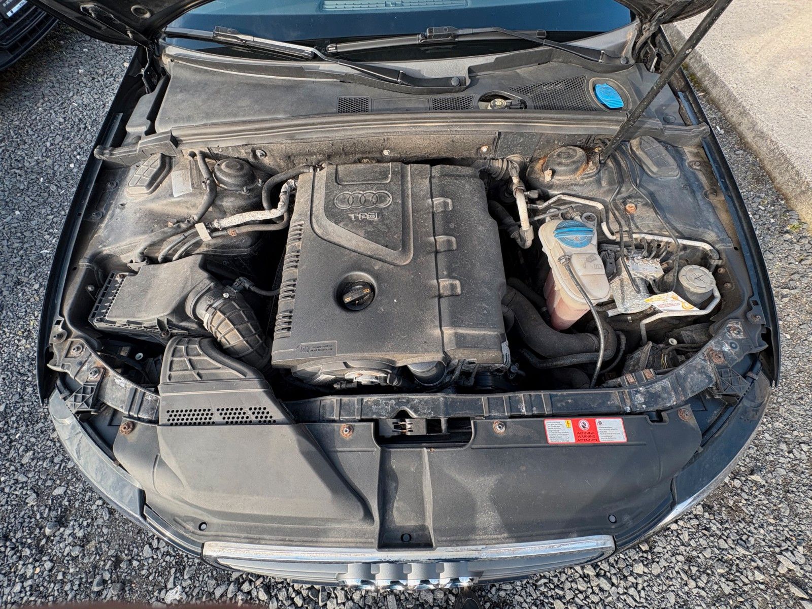Fahrzeugabbildung Audi A4 2.0 TFSI Limo Ambition Xenon SPORTSITZE 1.HAN