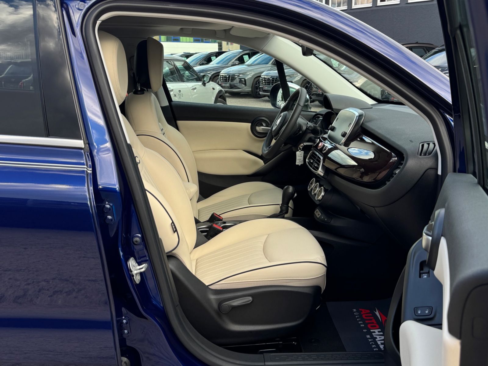 Fahrzeugabbildung Fiat 500X 1.3 FF Yacht Club Capri Faltdach CarPl. CAM