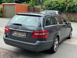 Mercedes-Benz E 220 CDI BlueEfficiency-Automatik-Navi-Leder- - Mercedes-Benz E 220 aus 2010: Cdi