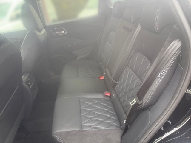 Fahrzeugabbildung Nissan QASHQAI MY24 1.3 DIG-T MHEV 158 PS Xtronic 4x2 T