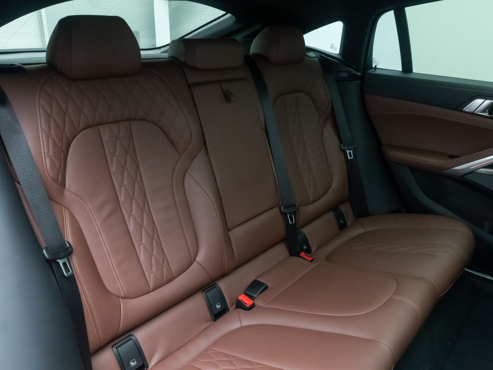 Fahrzeugabbildung BMW X6 M50i 360&deg;Laser DAB H/K Panoram Individual 22"