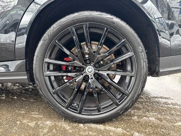 BMW X6 M50i Gestiksteuerung Head-Up HK HiFi DAB LED