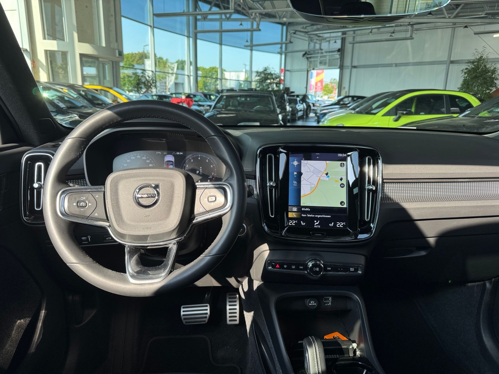 Fahrzeugabbildung Volvo XC40 R Design 2WD PANO LED NAVI SHZ