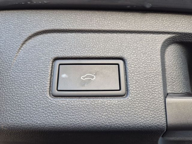 Touran 1.5 TSI Move *DSG*STANDH*AHK*NAVI*KAMERA*